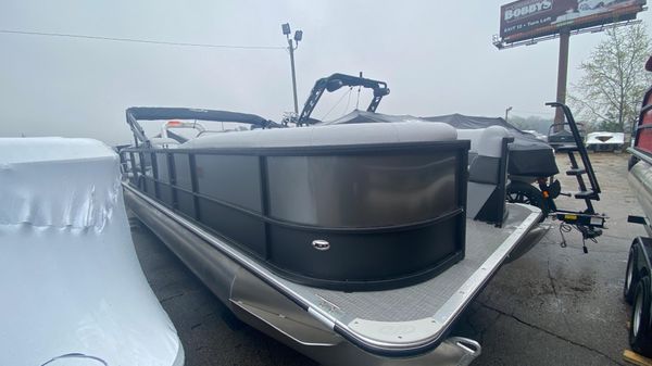 Bentley Pontoons Legacy 240 Fish/Cruise