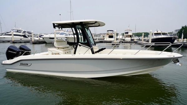 Boston Whaler 280 Dauntless 
