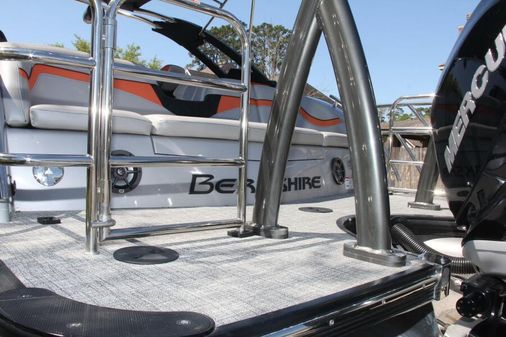 Berkshire 25 Sport CL image