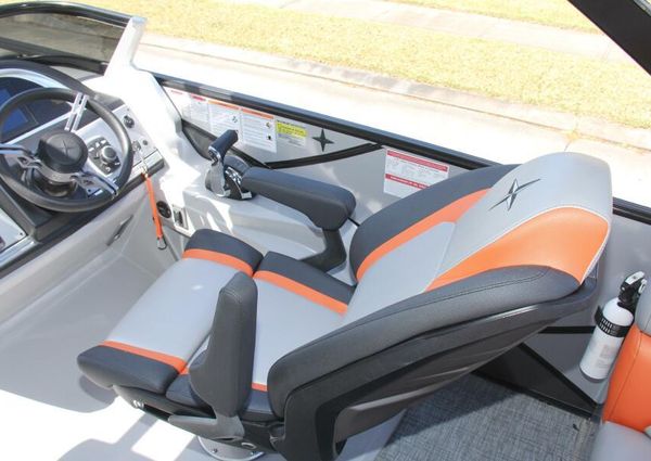 Berkshire 25 Sport CL image