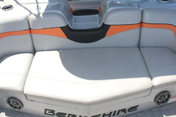 Berkshire 25 Sport CL image