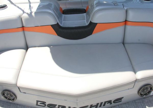 Berkshire 25 Sport CL image