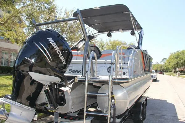 Berkshire 25 Sport CL image