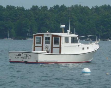 Custom ROYAL-LOWELL-CUTTYHUNK-HARDTOP-CRUISER image