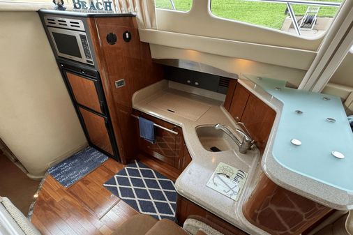 Sea Ray 420 Sedan Bridge image