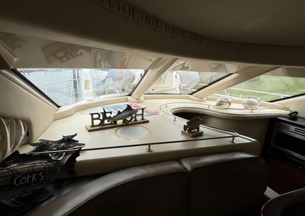 Sea Ray 420 Sedan Bridge image