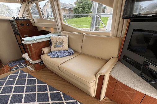 Sea Ray 420 Sedan Bridge image