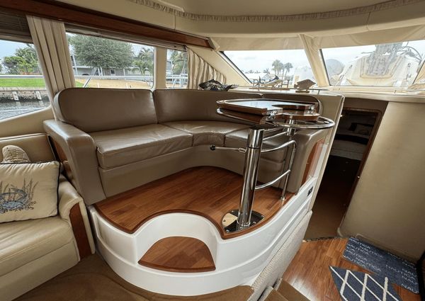 Sea Ray 420 Sedan Bridge image