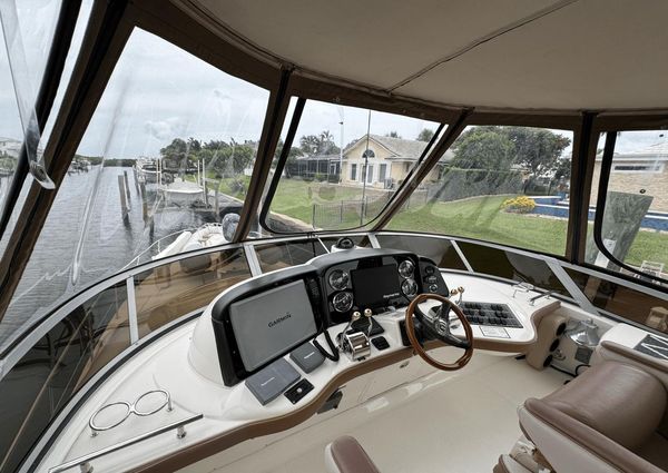 Sea Ray 420 Sedan Bridge image