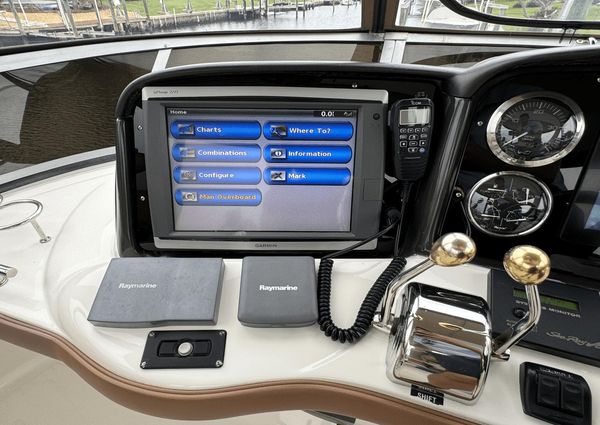 Sea Ray 420 Sedan Bridge image