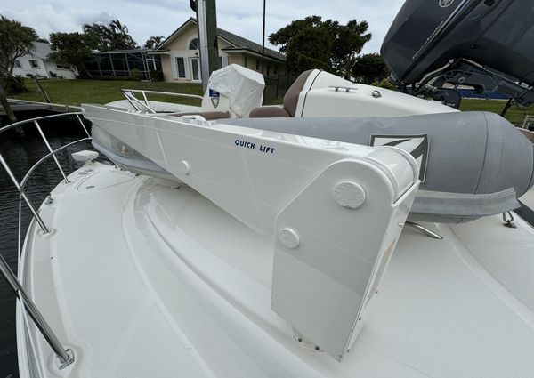 Sea Ray 420 Sedan Bridge image