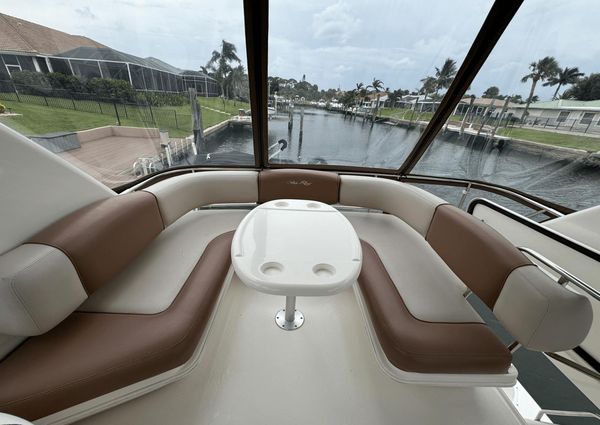 Sea Ray 420 Sedan Bridge image