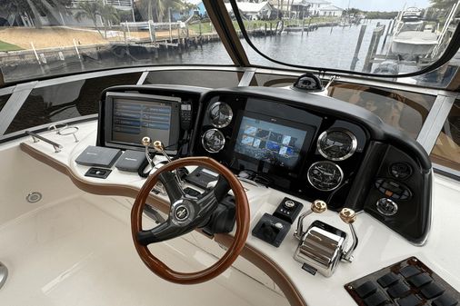 Sea Ray 420 Sedan Bridge image