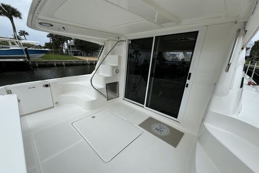 Sea Ray 420 Sedan Bridge image