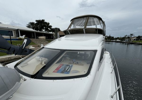 Sea Ray 420 Sedan Bridge image