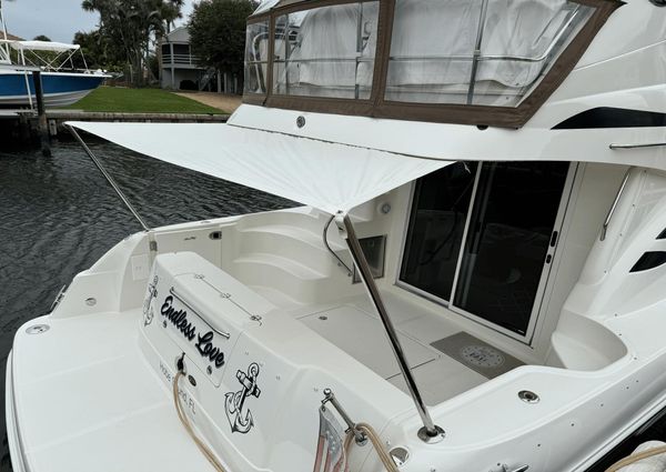 Sea Ray 420 Sedan Bridge image