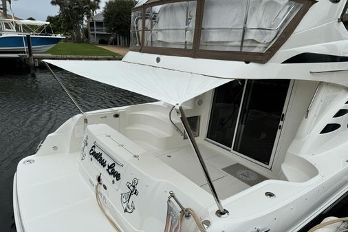 Sea Ray 420 Sedan Bridge image