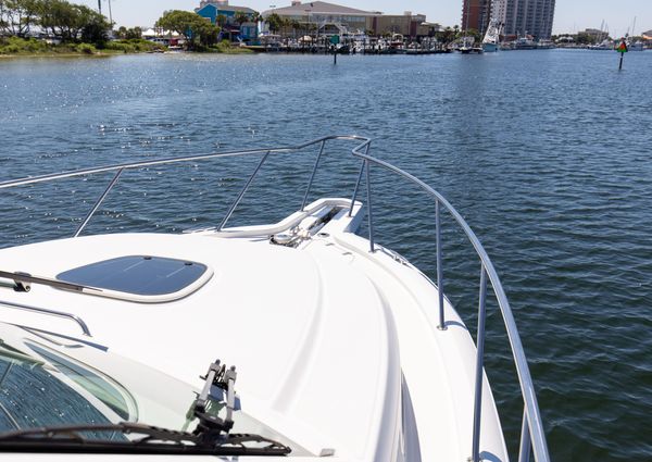 Boston Whaler 345 Conquest image