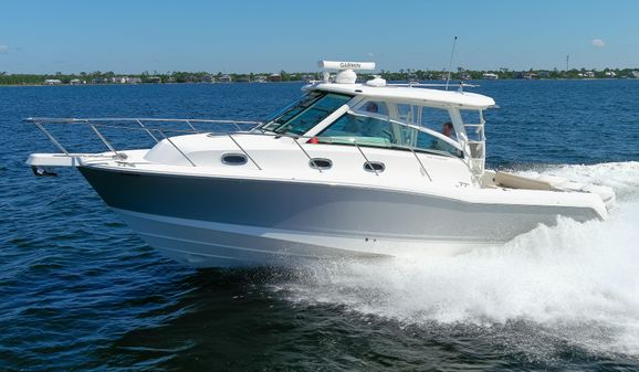 Boston Whaler 345 Conquest image