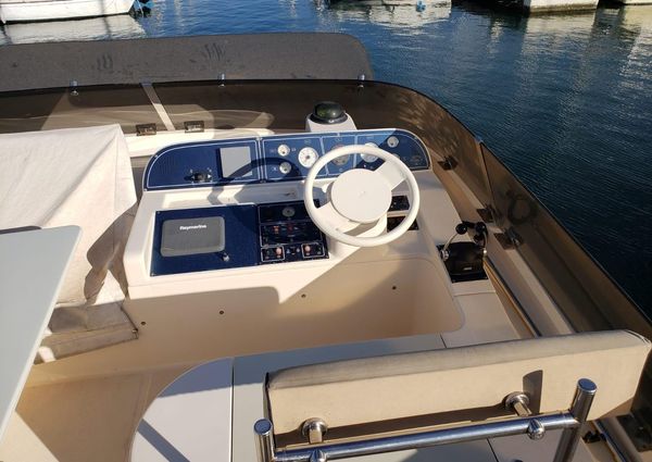 Cayman Yachts 42 Fly image