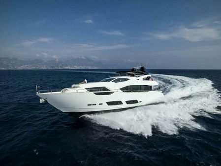 Sunseeker 95 Yacht image