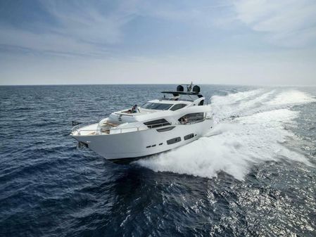 Sunseeker 95 Yacht image