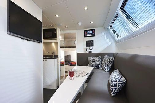 Sunseeker 95 Yacht image