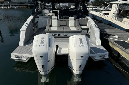 Cruisers Yachts 42 GLS-OB image