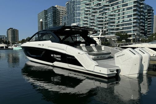 Cruisers Yachts 42 GLS-OB image