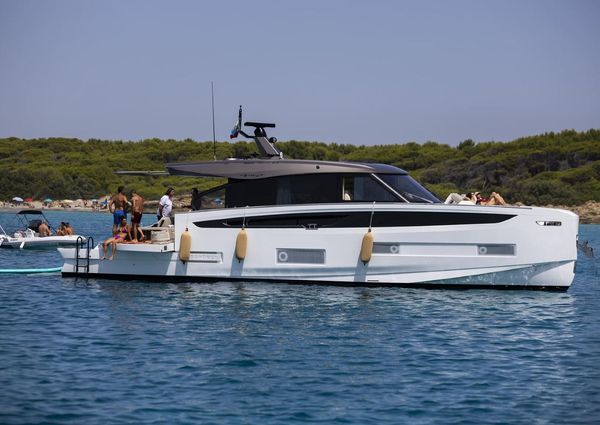 Azimut Seadeck 6 image