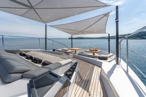 Ferretti Yachts 1000 image