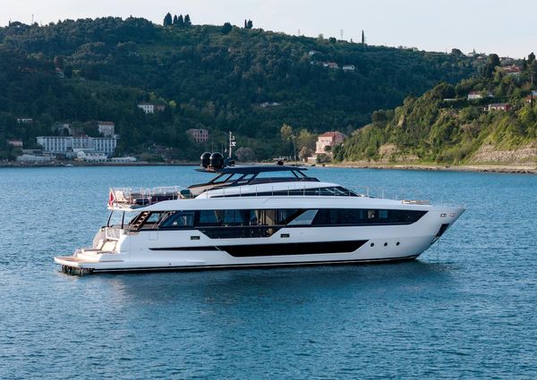 Ferretti Yachts 1000 image