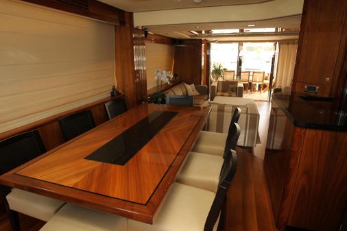 Sunseeker 80 Yacht image