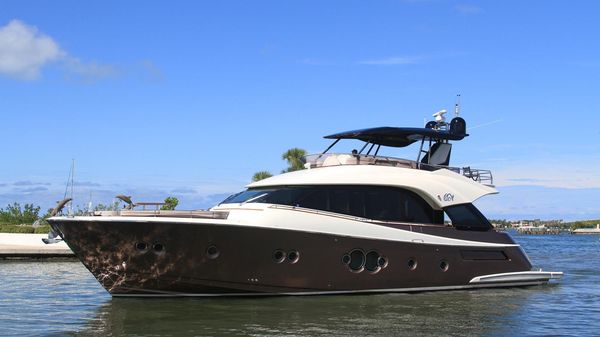 Monte Carlo Yachts MCY 70 