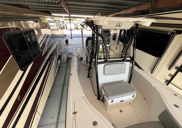 Blazer Bay 2700 Hybrid Bay image