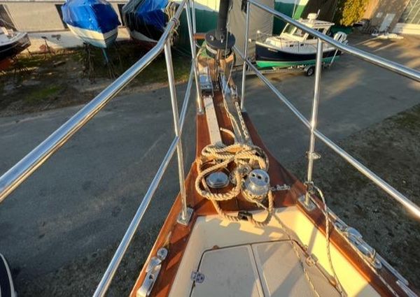 Island Packet 44 Cutter Rig image