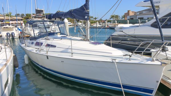 Hunter 33