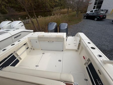 Pursuit C 280 Center Console image