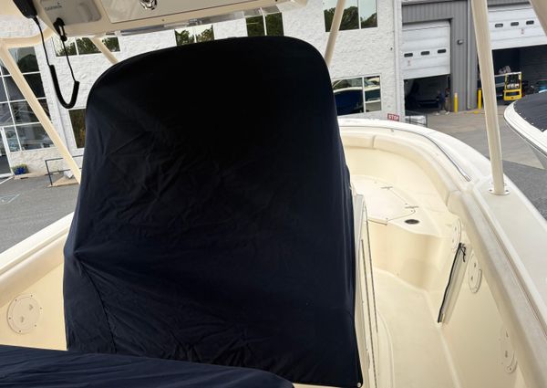 Pursuit C 280 Center Console image