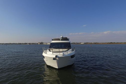 Galeon 400 Fly image