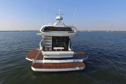 Galeon 400 Fly image