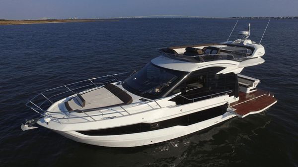 Galeon 400 Fly 