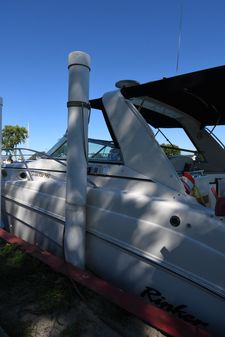 Rinker 342 Fiesta Vee image