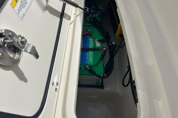 Boston-whaler 320-VANTAGE image