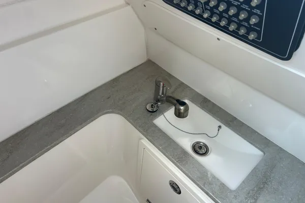 Boston-whaler 320-VANTAGE image