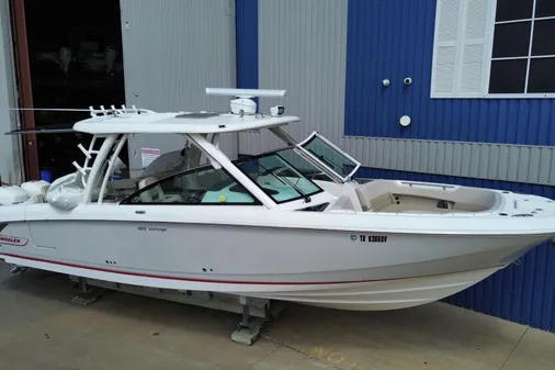 Boston Whaler 320 Vantage image