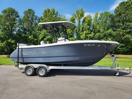 Robalo R230 Center Console image