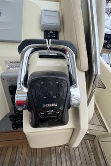 Chris-Craft Launch 36 Heritage - 210 HRS image
