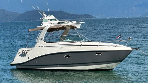 Rinker 280 Express Cruiser 