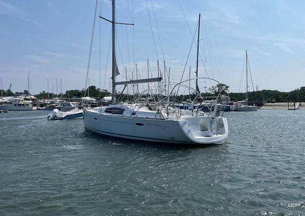 Beneteau 40 image